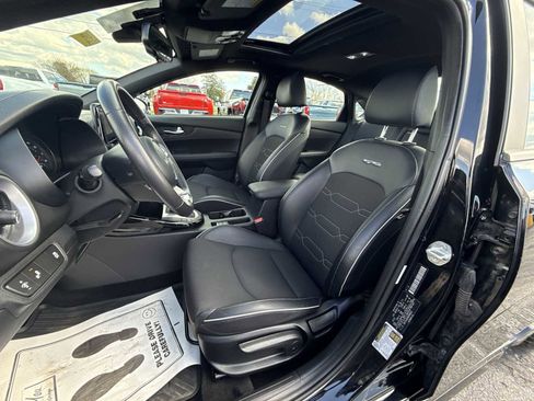 Used 2024 Kia Forte GT-Line w/ GT-Line Premium Package FWD image 13