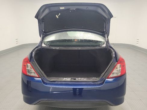 Used 2018 Nissan Versa SV FWD image 29