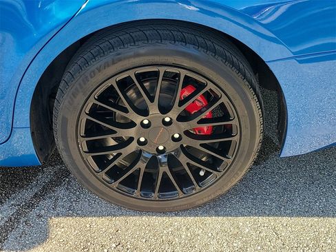 Used 2019 Toyota Camry SE image 5