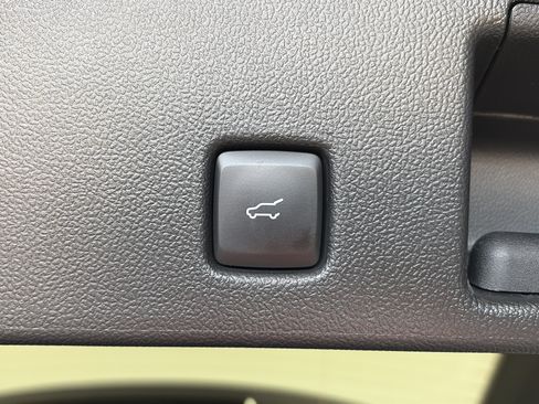 Used 2023 Ford Escape Active AWD/4WD image 16