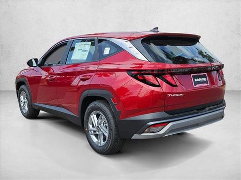 New 2026 Hyundai Tucson SE image 9