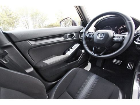 Used 2024 Honda Civic Sport image 9