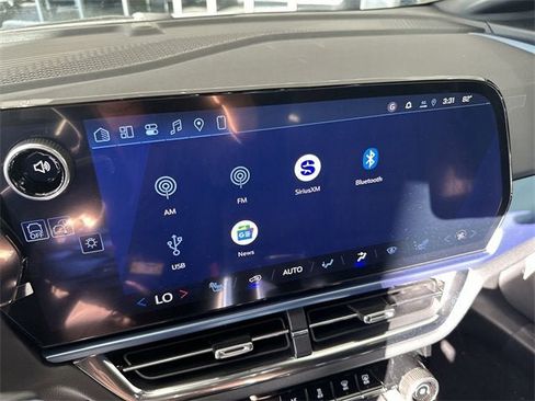 New 2026 Chevrolet Equinox EV LT image 12