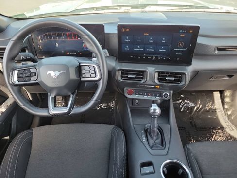 Used 2025 Ford Mustang GT RWD image 4