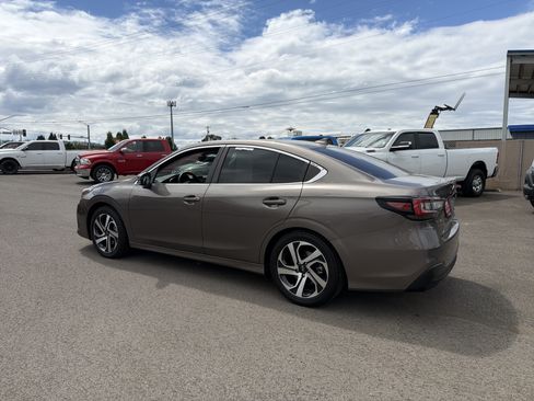 Used 2022 Subaru Legacy Limited AWD/4WD image 3
