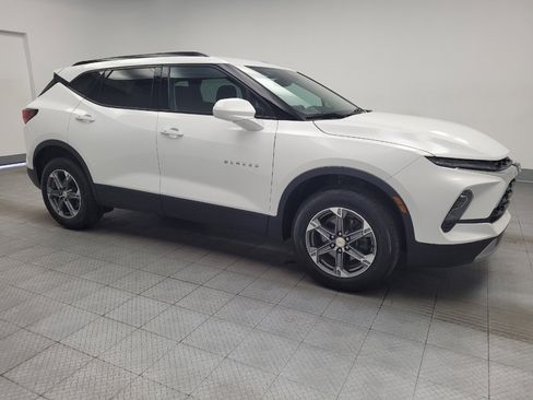 Used 2024 Chevrolet Blazer LT w/ Convenience Package FWD image 11