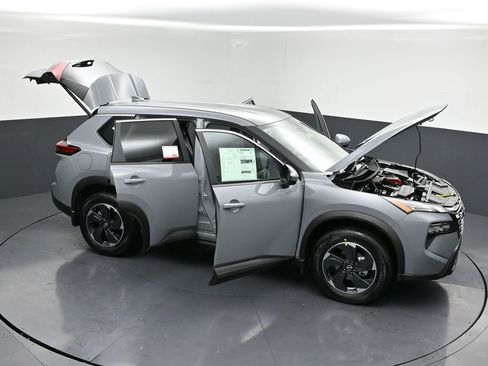 New 2026 Nissan Rogue SV w/ Cold Weather Package image 32