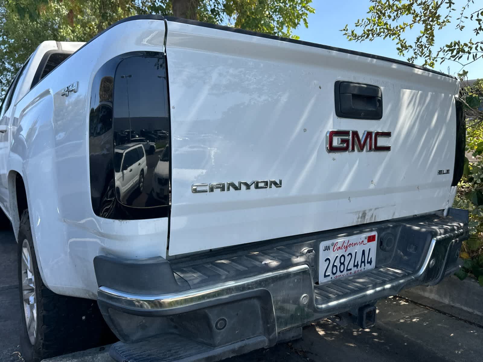 Used 2019 GMC Canyon SLE AWD/4WD image 4