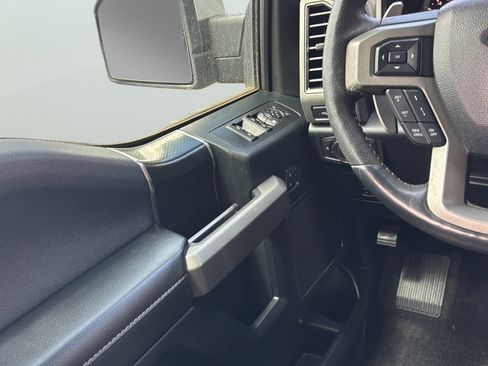 Used 2017 Ford F150 Raptor w/ Equipment Group 802A Luxury AWD/4WD image 19