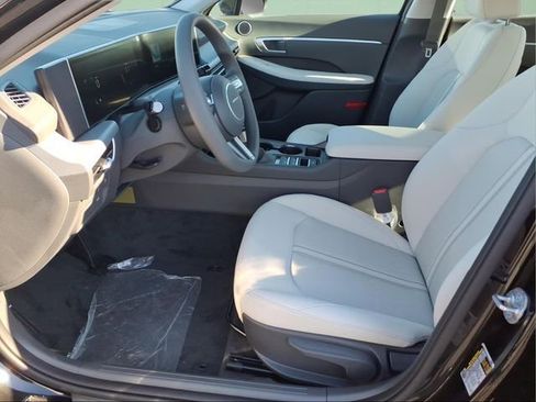 New 2026 Hyundai Sonata SE FWD image 16