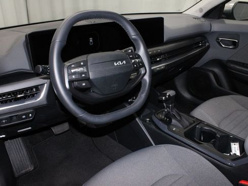 Used 2025 Kia K4 EX FWD image 24
