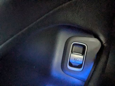 Used 2023 Mercedes-Benz S 500 4MATIC image 29