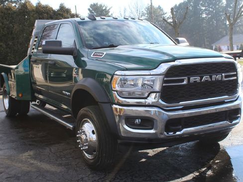 Used 2020 RAM 5500 Tradesman w/ Safety Group image 10