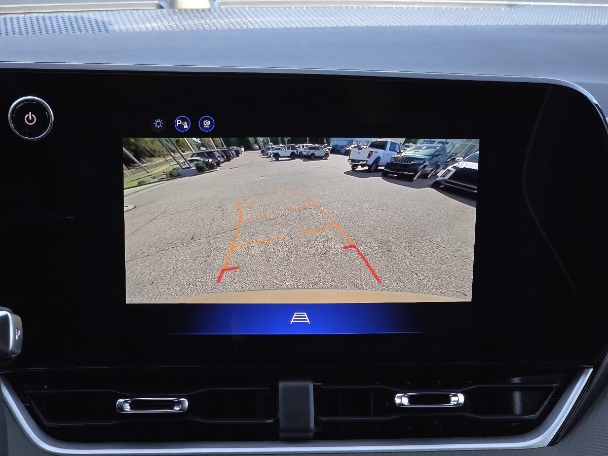 New 2027 Chevrolet Equinox LT AWD/4WD image 9