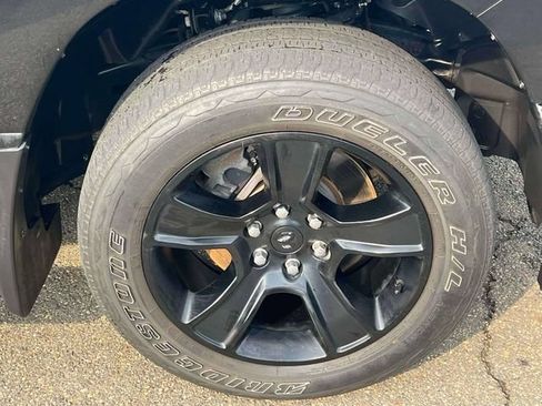 Used 2023 RAM 1500 Big Horn AWD/4WD image 8