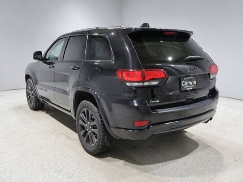 Used 2019 Jeep Grand Cherokee Altitude AWD/4WD image 14