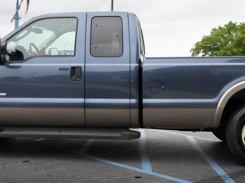 Used 2007 Ford F250 Lariat RWD image 19