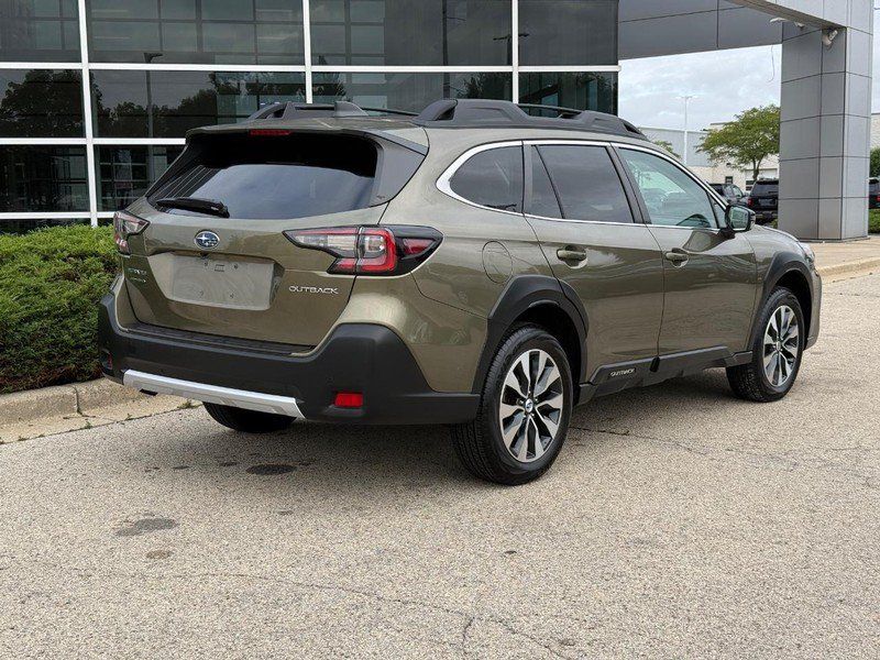 Used 2024 Subaru Outback Limited AWD/4WD image 3
