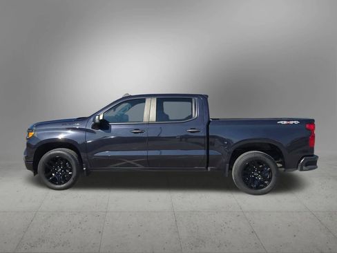 Used 2022 Chevrolet Silverado 1500 Custom w/ LPO, Dark Essentials Package image 3