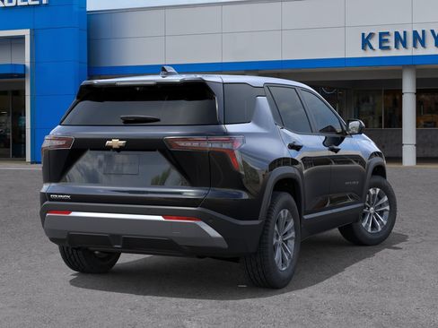 New 2026 Chevrolet Equinox LT w/ Safety and Technology Package FWD image 4