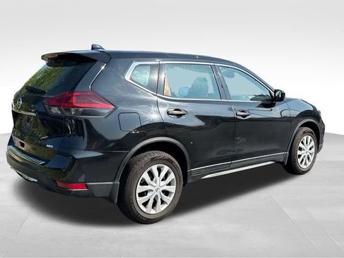 Used 2019 Nissan Rogue S AWD/4WD image 3