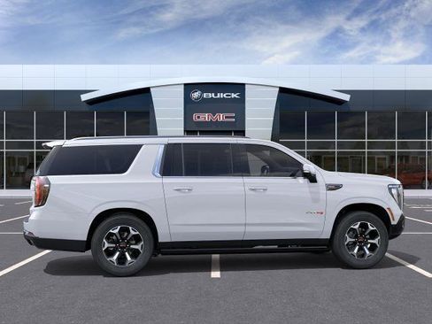New 2026 GMC Yukon XL AT4 Ultimate w/ LPO, Floor Liner Package AWD/4WD image 29