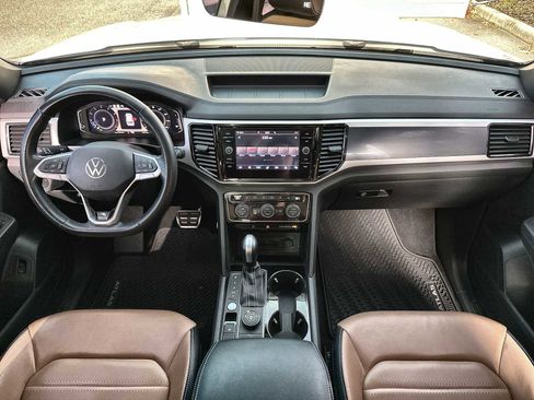 Used 2022 Volkswagen Atlas Cross Sport SEL Premium R-Line image 14