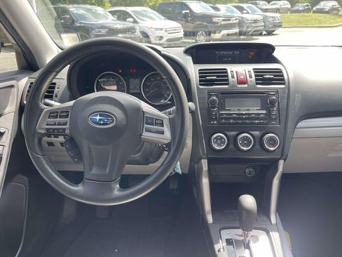 Used 2015 Subaru Forester 2.5i w/ Alloy Wheel Package AWD/4WD image 12