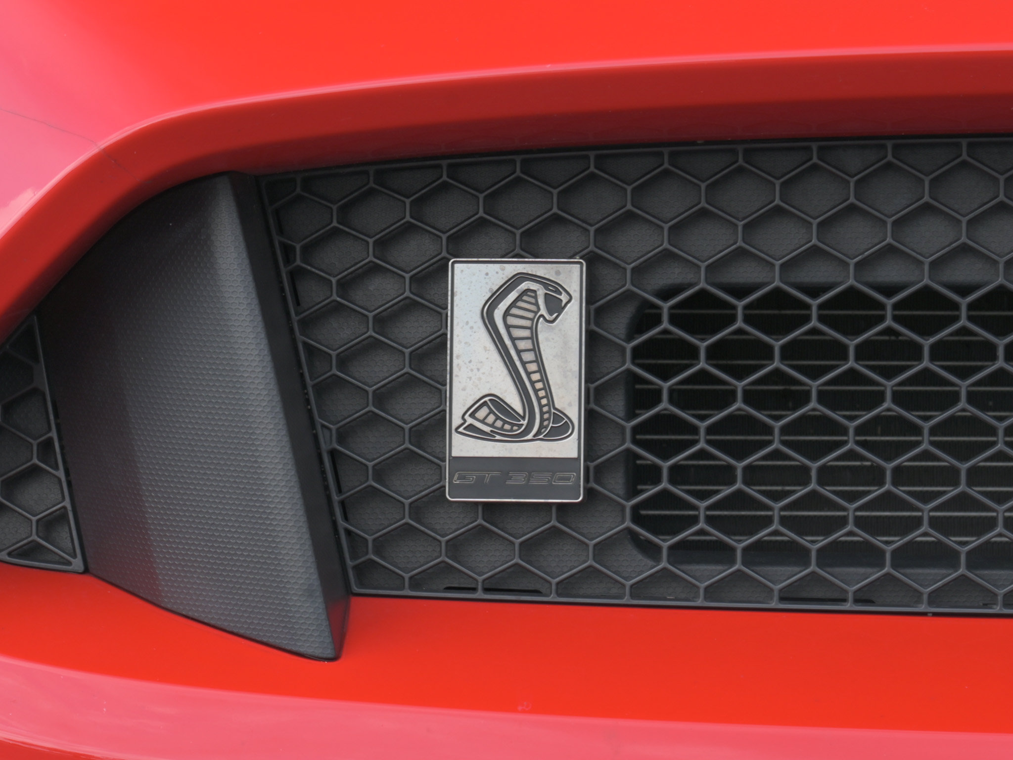 Used 2016 Ford Mustang Shelby GT350 w/ Track Package RWD image 38