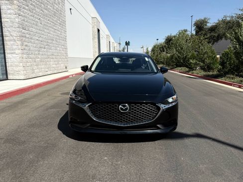 Used 2025 MAZDA MAZDA3 s FWD image 2