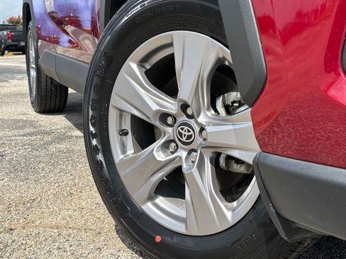 Used 2024 Toyota RAV4 XLE image 2