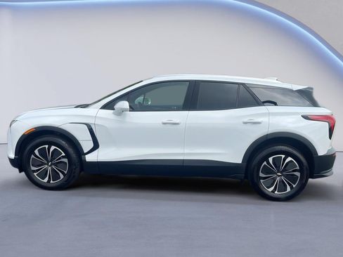 Used 2024 Chevrolet Blazer EV LT AWD/4WD image 3
