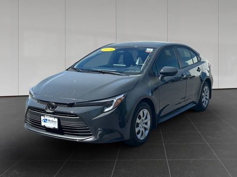 Used 2026 Toyota Corolla LE FWD image 1