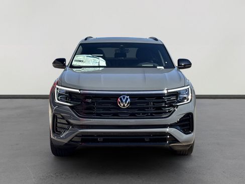 New 2026 Volkswagen Atlas Cross Sport SEL R-Line AWD/4WD image 2