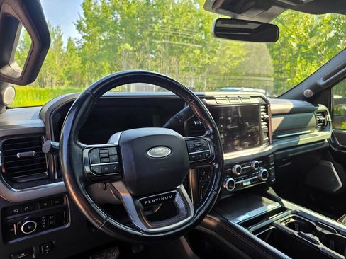 Used 2023 Ford F250 Platinum AWD/4WD image 31
