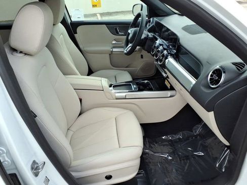 New 2026 Mercedes-Benz GLB 250 image 16