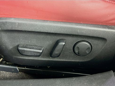 Used 2020 MAZDA MAZDA3 AWD Hatchback w/ Premium Pkg image 4