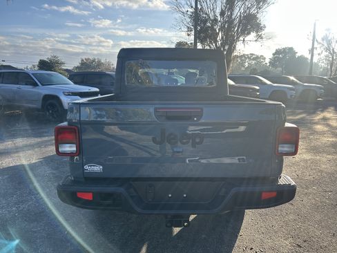 New 2026 Jeep Gladiator Sport image 6