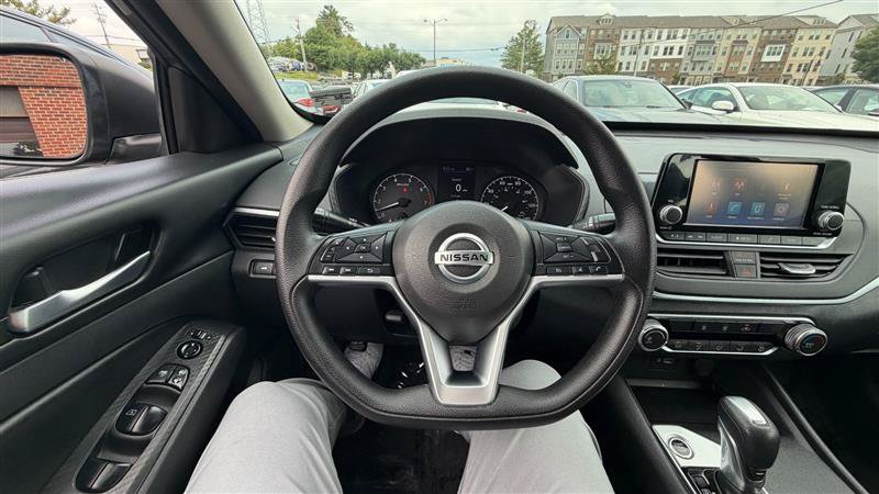 Used 2022 Nissan Altima 2.5 S FWD image 33