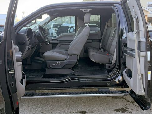 Used 2018 Ford F150 XLT w/ Equipment Group 302A Luxury image 10