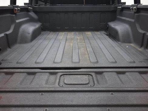 Used 2021 Jeep Gladiator Overland w/ Popular Equipment Package AWD/4WD image 13