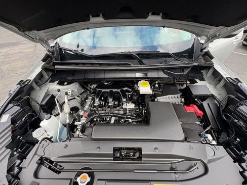 Used 2025 Nissan Pathfinder SV AWD/4WD image 35