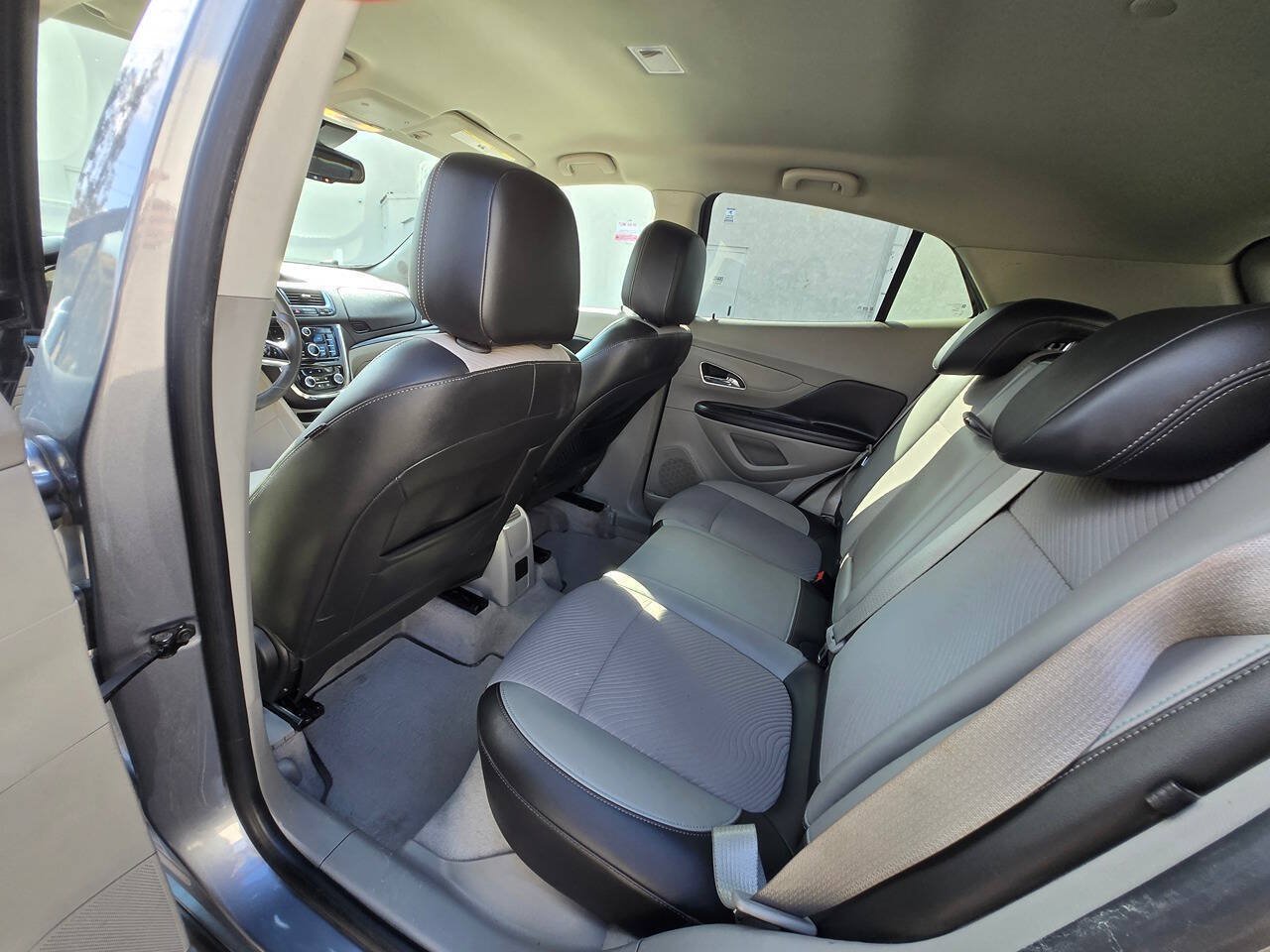 Used 2013 Buick Encore FWD image 22