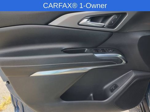 Certified 2026 Chevrolet Traverse LT AWD/4WD image 8
