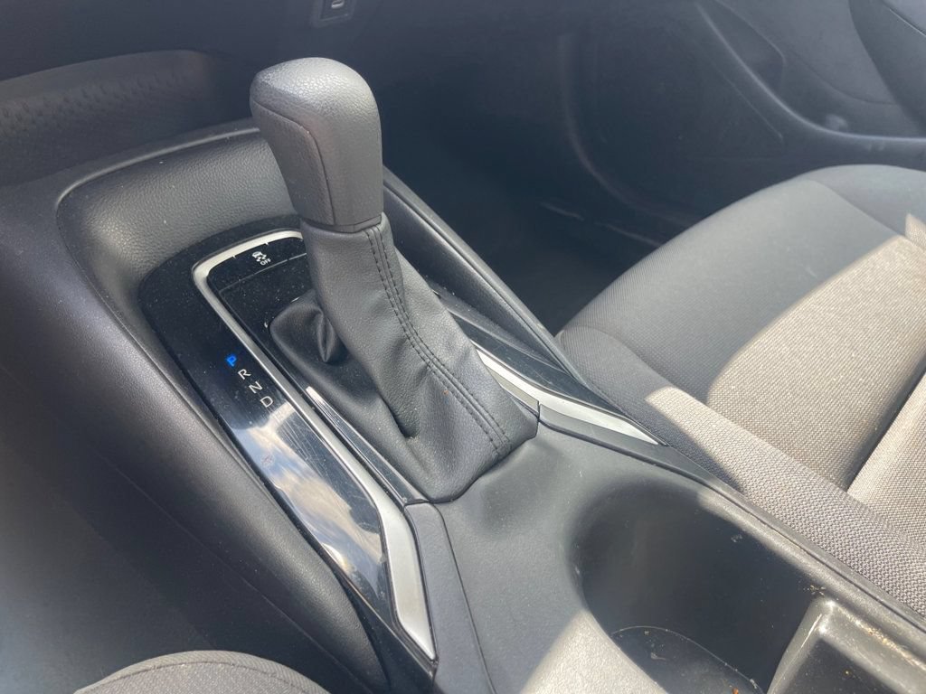 Used 2025 Toyota Corolla LE FWD image 17