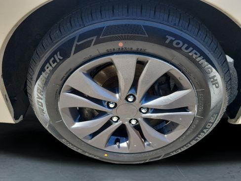 Used 2014 Honda Accord LX image 9