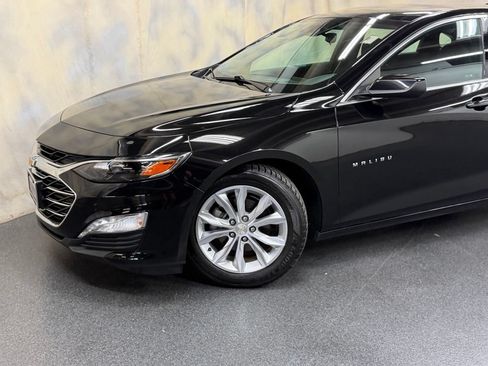Used 2020 Chevrolet Malibu LT FWD image 2