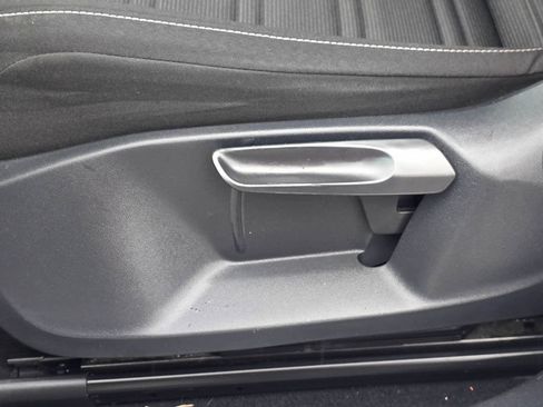 Used 2022 Volkswagen Tiguan S AWD/4WD image 11