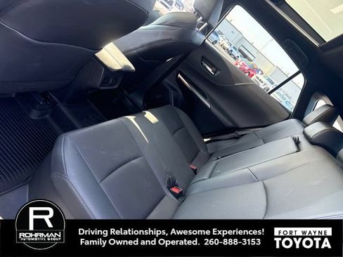 Used 2021 Toyota Venza Limited w/ Advanced Technology Package AWD/4WD image 9