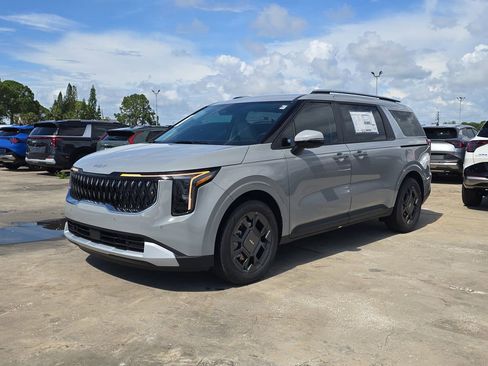 New 2026 Kia Carnival EX FWD image 3
